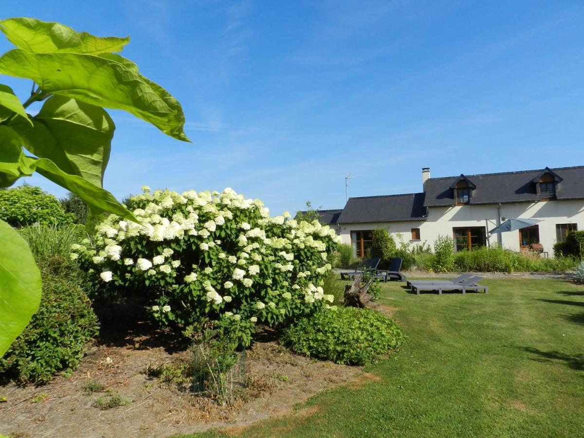 Gite La Grenouillere Esqueheries Exterior foto